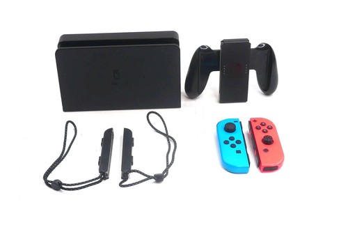 Nintendo switch oled - nintendo, charging